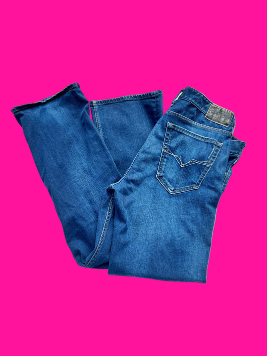 Guess relaxed fit jeans size 34